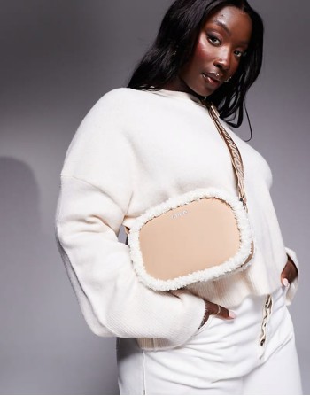 bel crossbody bag in beige with sherpa lining detail