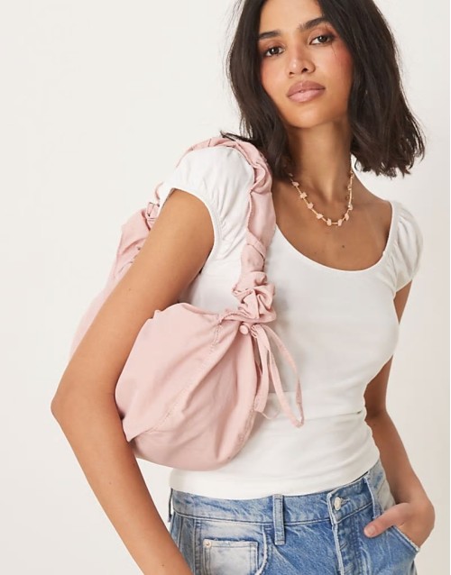 ruched 2in1 sling bag in pink